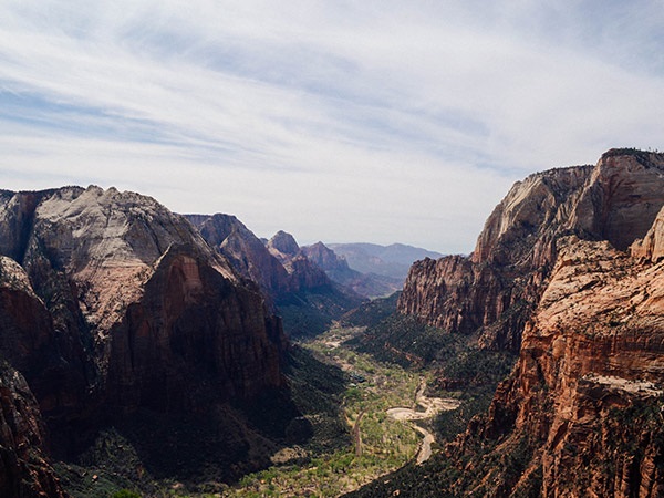 恩施大峽谷、土司城、石門河、女兒城、土家歌舞表演、汽車三日游