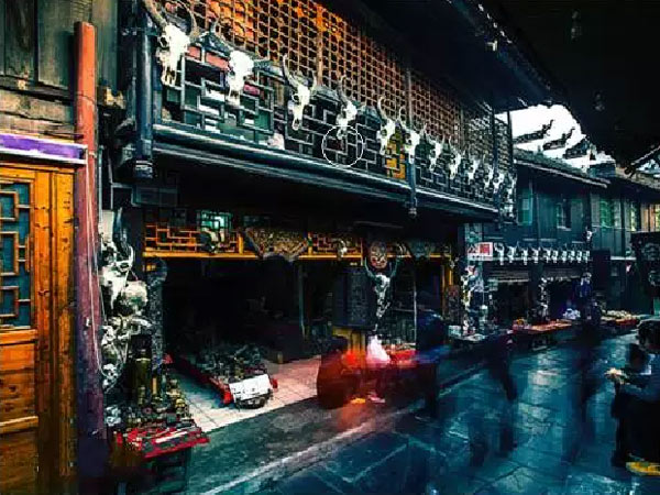 湘西芙蓉鎮(zhèn)、紅石林（坐龍峽、酉水畫廊）高品質(zhì)汽車2日游