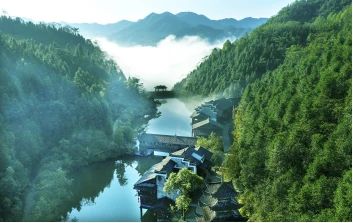 梅山文化園、青云洞、云臺山2日